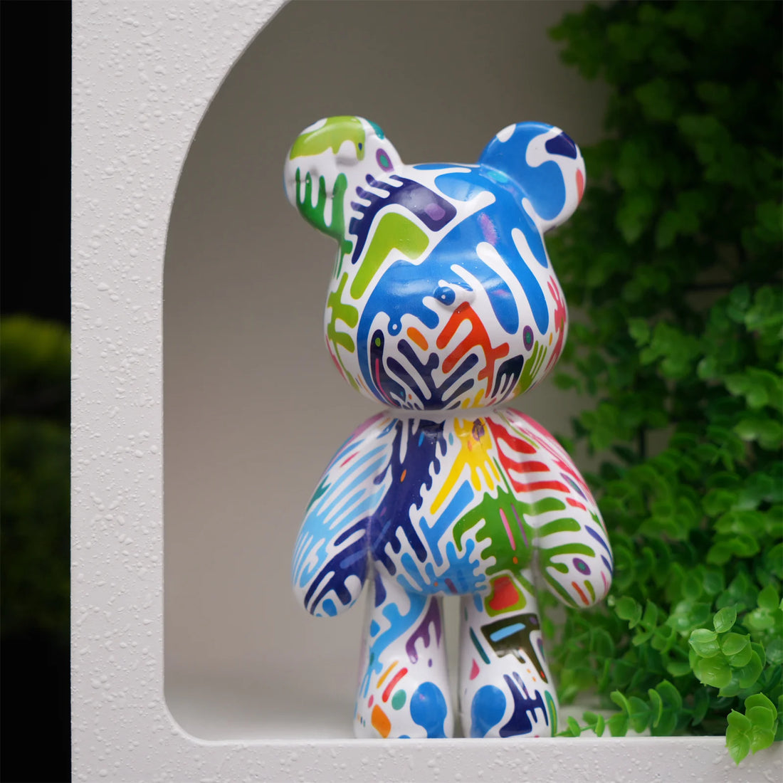 Resin Bear Statue Decor for Home, Art Figurine Animal Sculpture Ornament for Indoor，Room，Desktop